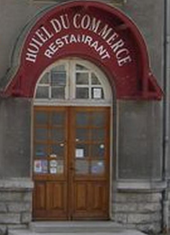 Hotel-Restaurant Du Commerce Aubréville Exteriör bild